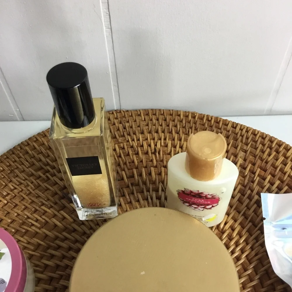 Lot of 8 Victoria’s Secret Bath & Body Bombs New